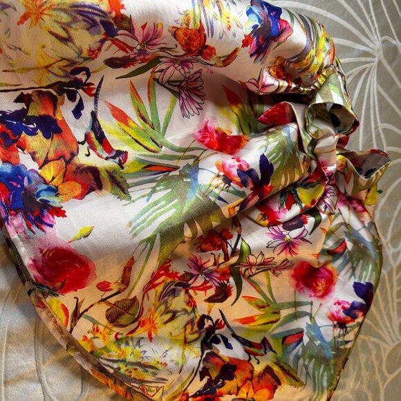 Medium-Revampe Birds in the flowers pattern Puffy Mini - Picture 6 of 16